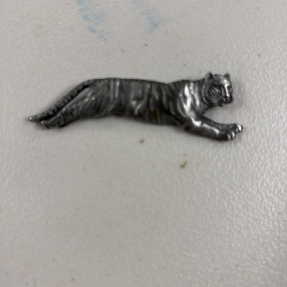 VINTAGE JJ PEWTER PIN **TIGER** RARE **VERY NICE